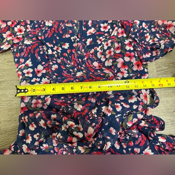 Calvin Klein Flutter Sleeve Floral Print Asymmetrical Hem MIDI Dress 4 Fairycore - Picture 12 of 15